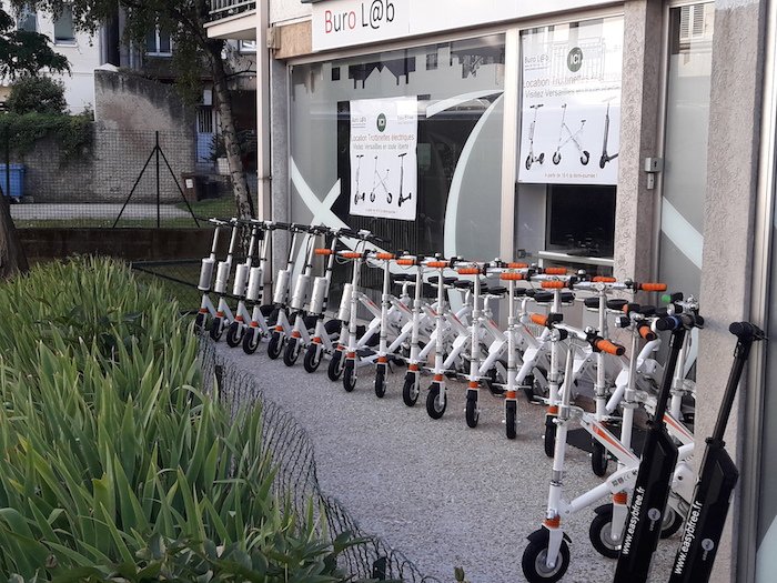 Véhicules Easy B Free