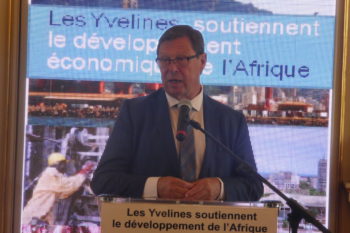 Jean-Marie TETART, Président d'Yvelines Coopération Internationale pour le Developpement, a présidé la cérémonie.