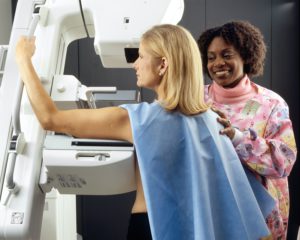 Cancer du sein : où se faire dépister dans les Yvelines ? 