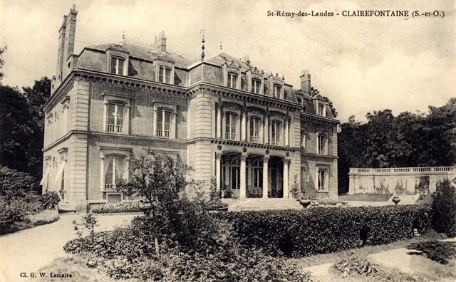 Le tournage du film Astérix et Obélix contre César s'est déroulé dans le parc du château de Saint-Rémy-des-Landes. (Photo ville de Clairefontaine).