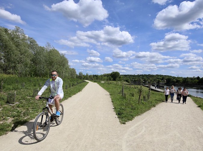 La Seine à vélo passe par le parc du peuple de l'herbe. ©CD78/N.Duprey