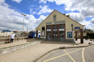 Prior’Yvelines : le Département soutient le projet de la gare EOLE d'Epône-Mézières © CD78/N.DUPREY