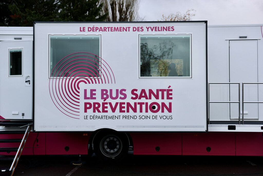 Le Bus santé du Département des Yvelines reprend du service © CD78/N.DUPREY