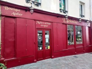 La boutique de l'Alchimiste est située au 9 rue Lalande à Chevreuse © J. Bencivengo / CD78