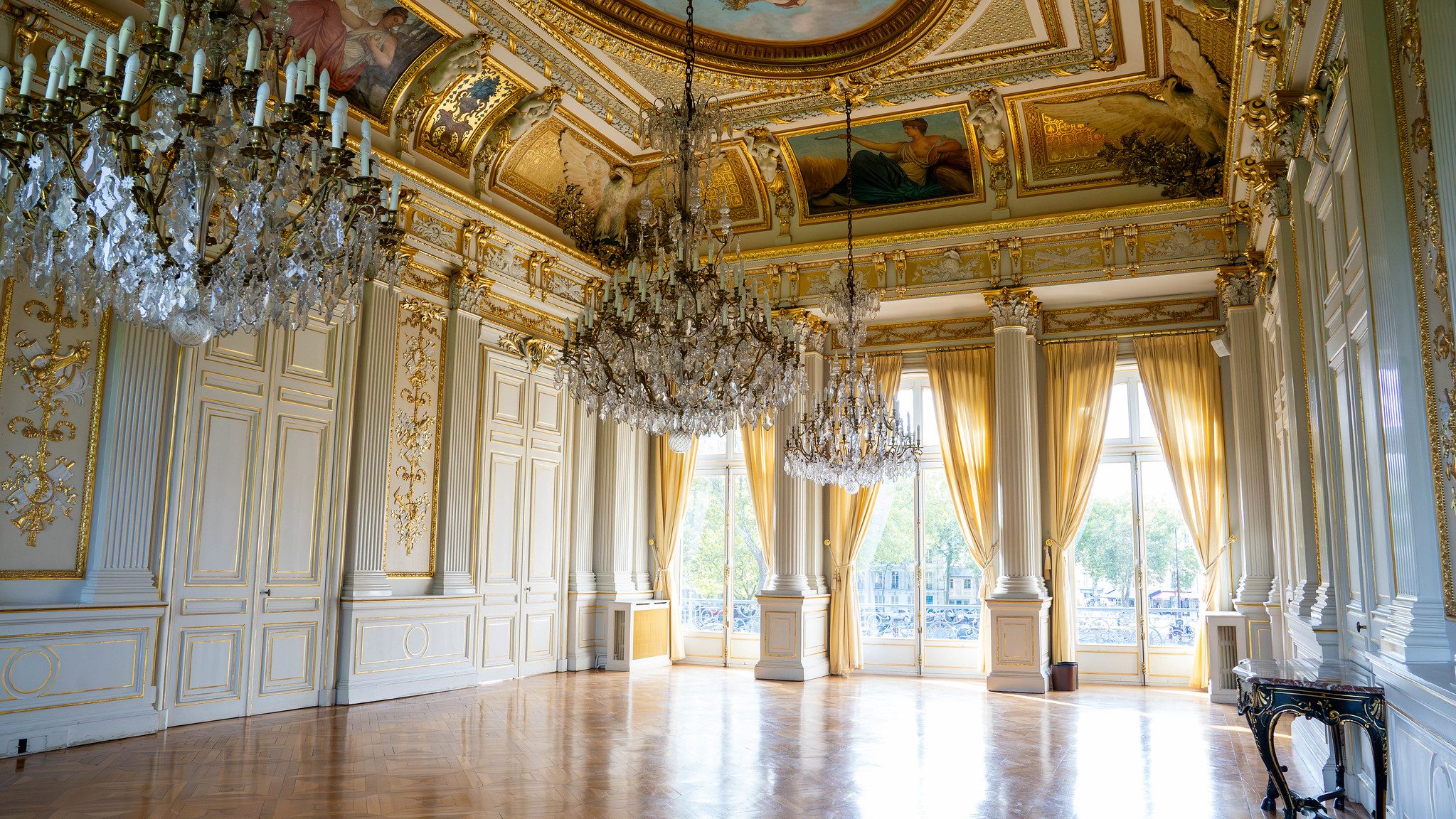 Le Salon des Aigles fait partie des incontournables à découvrir au sein de l’Hôtel du Département. ©CD78
